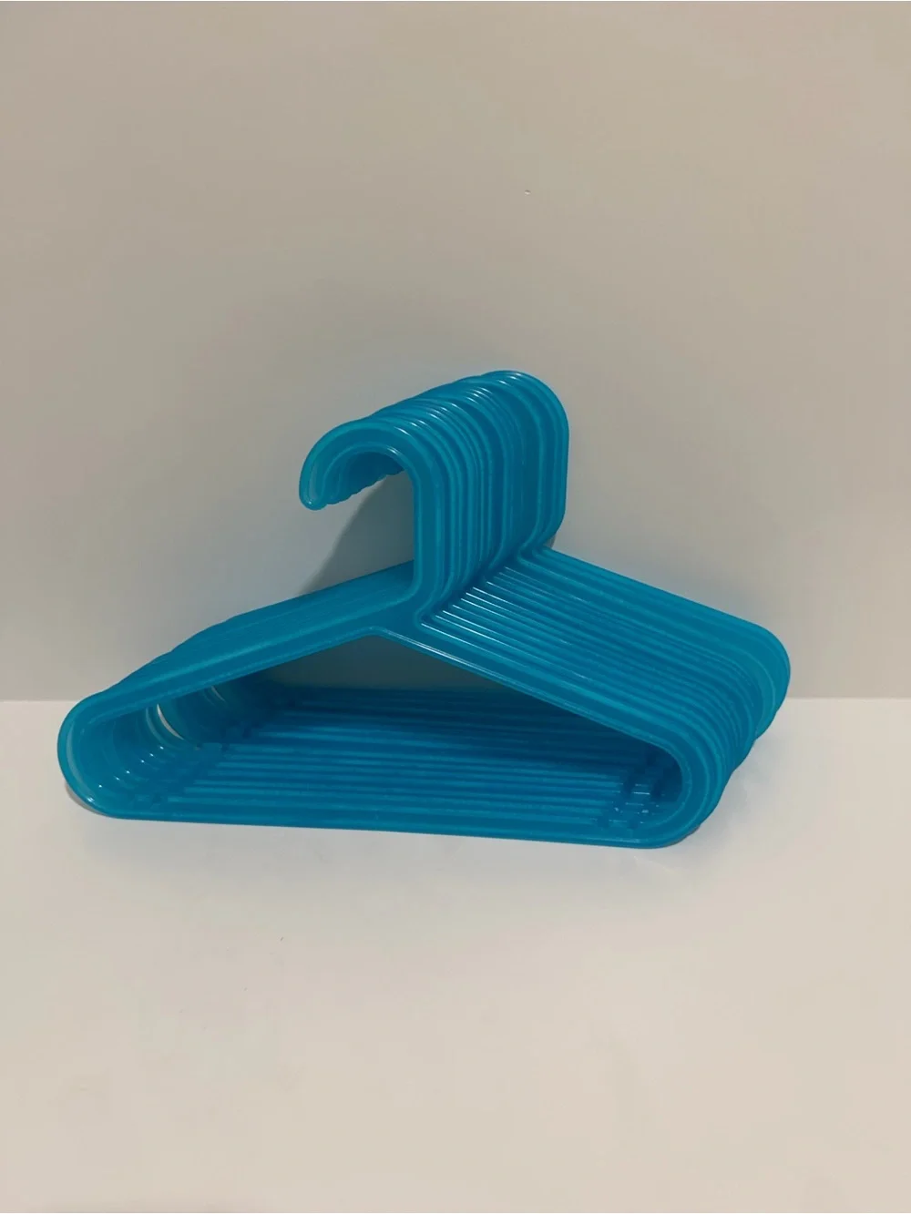 IKEA BAGIS Childrens Clothes Hangers Anna Efverlund Neon blue set of 14